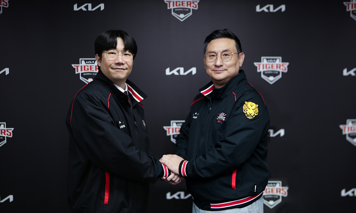 ‘스토브리그 잠잠’ KIA·롯데… 팬심 부글부글